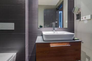 Фотографии Отель Hotel Cismigiu г. Бухарест (Румыния) №2 Фото Отель Hotel Cismigiu г. Бухарест 2