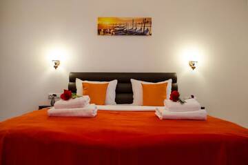 Фотографии Гостевой дом City Lux Villa г. Бухарест (Румыния) №1 Фото Гостевой дом City Lux Villa г. Бухарест 1