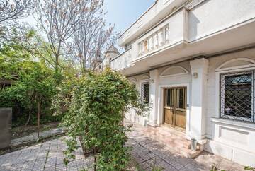 Фотографии Виллы Bucharest Old Town Villa г. Бухарест (Румыния) №1 Фото Виллы Bucharest Old Town Villa г. Бухарест 1