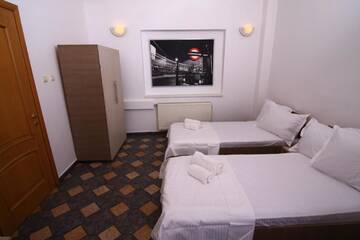 Фотографии Гостевой дом Budget Accommodation г. Бухарест (Румыния) №2 Фото Гостевой дом Budget Accommodation г. Бухарест 2
