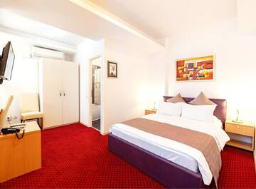 Фотографии Отель Bucur Accommodation г. Бухарест (Румыния) №2 Фото Отель Bucur Accommodation г. Бухарест 2