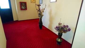 Фотографии Отель Hotel Pui de Urs г. Бухарест (Румыния) №2 Фото Отель Hotel Pui de Urs г. Бухарест 2
