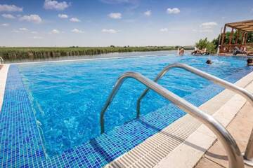 Фотографии Дома для отпуска Bucharest Holiday Villa г. Бухарест (Румыния) №5 Фото Дома для отпуска Bucharest Holiday Villa г. Бухарест 5