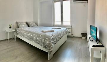 Фотографии Хостелы Mil Pasos Penthouse Hostel г. Бухарест (Румыния) №2 Фото Хостелы Mil Pasos Penthouse Hostel г. Бухарест 2