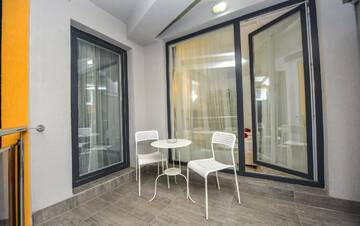 Фотографии Отель Harmony Suites г. Бухарест (Румыния) №2 Фото Отель Harmony Suites г. Бухарест 2