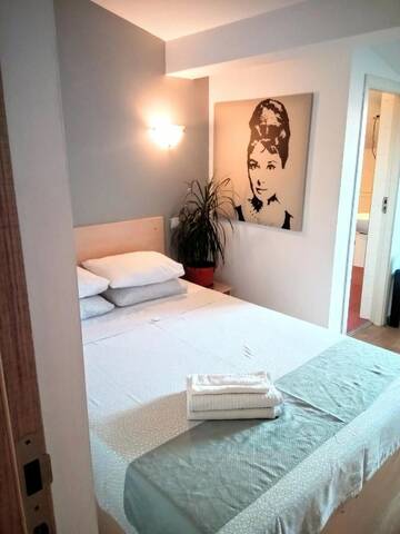 Фотографии Гостевой дом Central Guesthouse г. Бухарест (Румыния) №1 Фото Гостевой дом Central Guesthouse г. Бухарест 1