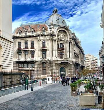 Фотографии Отель NF Palace Old City Bucharest г. Бухарест (Румыния) №2 Фото Отель NF Palace Old City Bucharest г. Бухарест 2