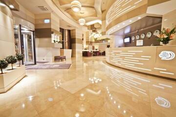 Фотографии Отель DoubleTree by Hilton Bucharest Unirii Square г. Бухарест (Румыния) №1 Фото Отель DoubleTree by Hilton Bucharest Unirii Square г. Бухарест 1