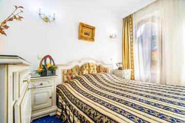 Фотографии Отель Hotel Carpati Imparatul Romanilor г. Бухарест (Румыния) №3 Фото Отель Hotel Carpati Imparatul Romanilor г. Бухарест 3