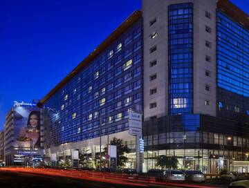 Фотографии Отель Radisson Blu Hotel Bucharest г. Бухарест (Румыния) №1 Фото Отель Radisson Blu Hotel Bucharest г. Бухарест 1