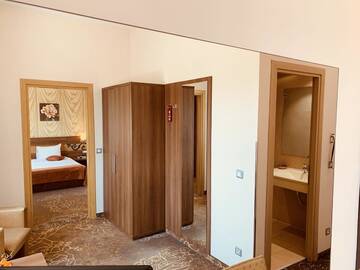 Фотографии Отель RIN Central Hotel г. Бухарест (Румыния) №2 Фото Отель RIN Central Hotel г. Бухарест 2