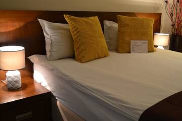 Фотографии Отель Phoenicia Comfort Hotel г. Бухарест (Румыния) №2 Фото Отель Phoenicia Comfort Hotel г. Бухарест 2