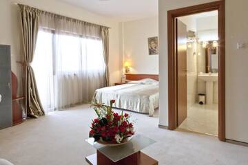 Фотографии Отель Euro Hotels International г. Бухарест (Румыния) №1 Фото Отель Euro Hotels International г. Бухарест 1