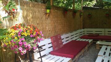 Фотографии Хостелы Friends Hostel г. Бухарест (Румыния) №5 Фото Хостелы Friends Hostel г. Бухарест 5