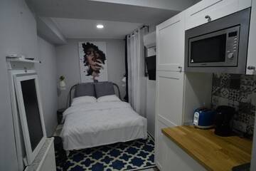 Фото номера Номер-студио полулюкс Апарт-отели Heights Accommodation City Center г. Бухарест 2