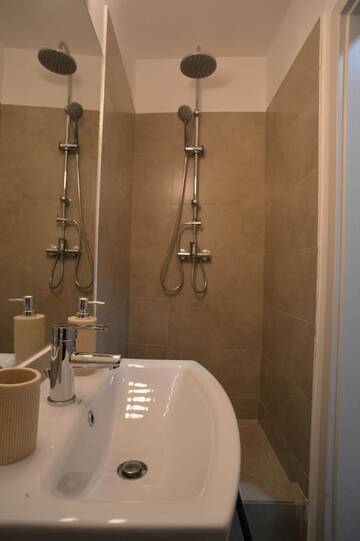 Фото номера Номер-студио полулюкс Апарт-отели Heights Accommodation City Center г. Бухарест 6