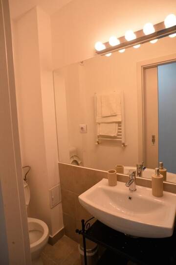 Фото номера Номер-студио полулюкс Апарт-отели Heights Accommodation City Center г. Бухарест 7