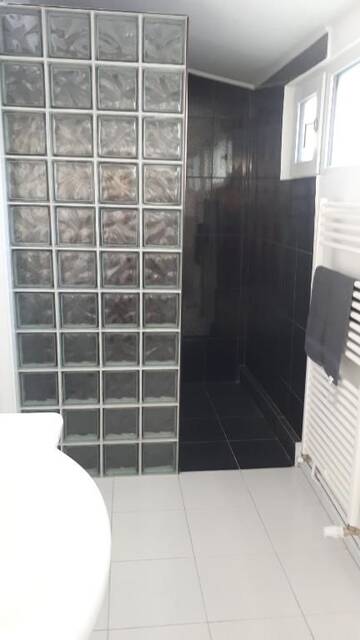 Фото номера Дом с 2 спальнями Дома для отпуска Iarca Cottage г. Бухарест 49