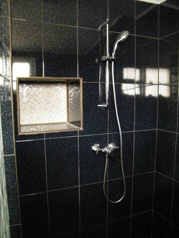 Фото номера Дом с 2 спальнями Дома для отпуска Iarca Cottage г. Бухарест 21