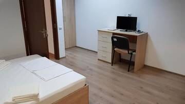 Фото номера Двухместный номер с 1 кроватью Отель Hotel Tomi г. Бухарест 23