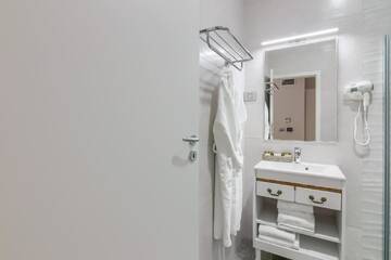 Фото номера Улучшенный номер Делюкс Отель New Era Hotel г. Бухарест 12