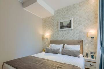 Фото номера Двухместный номер Делюкс с 1 кроватью Отель New Era Hotel г. Бухарест 3