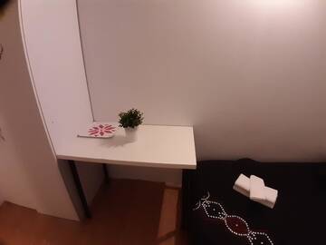 Фото номера Номер с кроватью размера «queen-size» и общей ванной комнатой Хостелы Level Hostel г. Бухарест 3