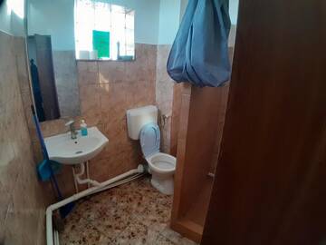 Фото номера Кровать в общем номере с 4 кроватями Хостелы Level Hostel г. Бухарест 2