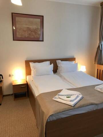 Фото номера Двухместный номер с 1 кроватью Отель Bucharest Downtown Inn г. Бухарест 20