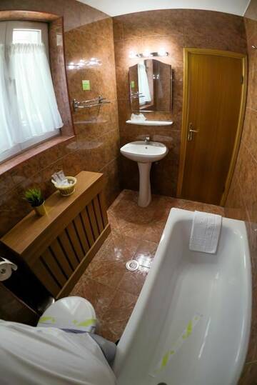 Фото номера Двухместный номер с 1 кроватью Отель Bucharest Downtown Inn г. Бухарест 22