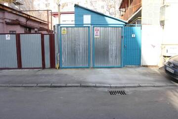 Фото номера Четырехместный номер с собственной ванной комнатой Хостелы 4 Gara de Nord Poshtel г. Бухарест 19