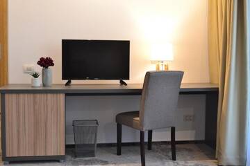 Фото номера Апартаменты с террасой Отель YMY Boutique Residence г. Бухарест 13