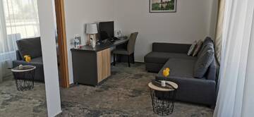 Фото номера Апартаменты с террасой Отель YMY Boutique Residence г. Бухарест 6