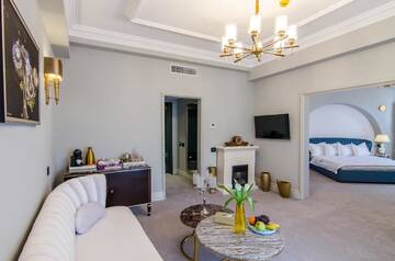 Фото номера Представительский люкс Отель Hotel Lido by Phoenicia г. Бухарест 5