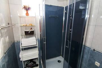 Фото номера Вилла Делюкс Виллы Beautiful Apartments in Villa near Airport г. Бухарест 41