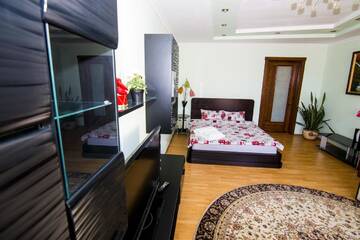 Фото номера Вилла Делюкс Виллы Beautiful Apartments in Villa near Airport г. Бухарест 9