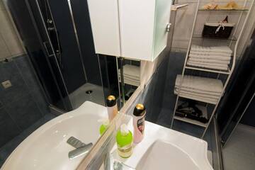 Фото номера Вилла Делюкс Виллы Beautiful Apartments in Villa near Airport г. Бухарест 35