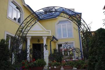 Фото номера Вилла Делюкс Виллы Beautiful Apartments in Villa near Airport г. Бухарест 91