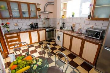 Фото номера Вилла Делюкс Виллы Beautiful Apartments in Villa near Airport г. Бухарест 93