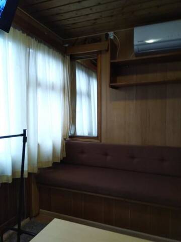 Фото номера Дом для отпуска Дома для отпуска Two Rooms Rustic House - Self Check-In г. Бухарест 21
