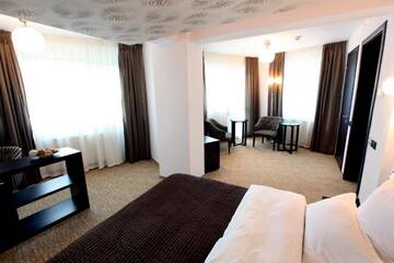 Фото номера Полулюкс Отель Ambiance Hotel г. Бухарест 9