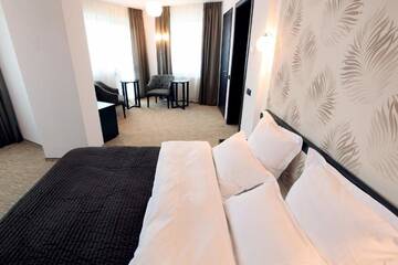 Фото номера Полулюкс Отель Ambiance Hotel г. Бухарест 7