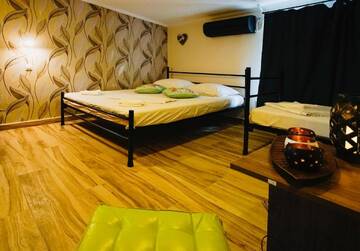 Фото номера Трехместный номер Хостелы Byzanthin Hostel г. Бухарест 5