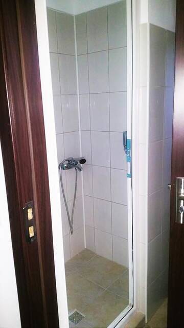 Фото номера Двухместный номер с 1 кроватью или 2 отдельными кроватями Отель Hotel Basarab г. Бухарест 8