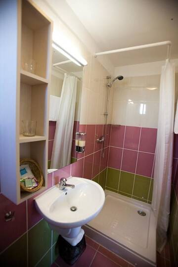 Фото номера Двухместный номер с 1 кроватью Мотели Motel La Gil г. Бухарест 15