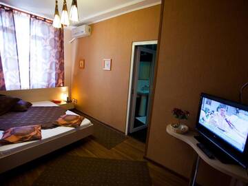 Фото номера Двухместный номер с 1 кроватью Отель Hotel La Gil г. Бухарест 52