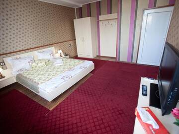 Фото номера Двухместный номер с 1 кроватью Отель Hotel La Gil г. Бухарест 41