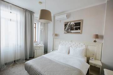 Фото номера Двухместный номер Отель Hotel Boutique &amp; Restaurant Cherie г. Бухарест 8