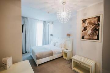 Фото номера Двухместный номер Отель Hotel Boutique &amp; Restaurant Cherie г. Бухарест 10