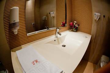 Фото номера Апартаменты с 1 спальней Апарт-отели Top Rooms Aparthotel г. Бухарест 7